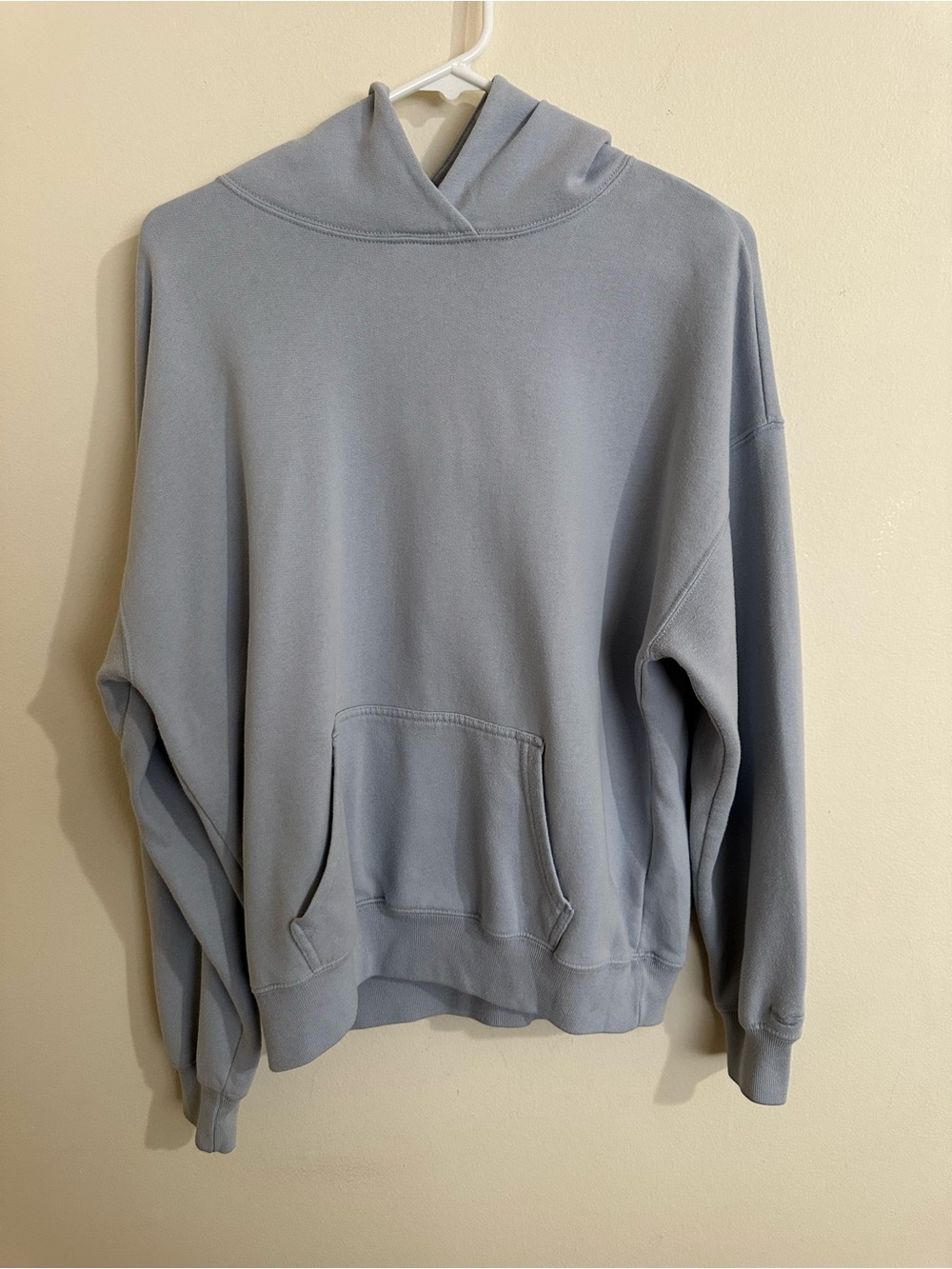 Hollister Women's Light Blue Crewneck Hoodie
